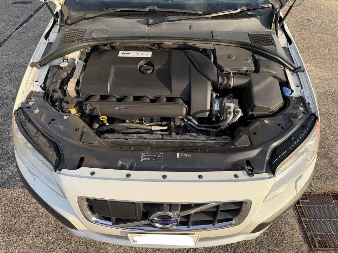 パーツ Volvo XC70 AWD 3.0L - 118,000km