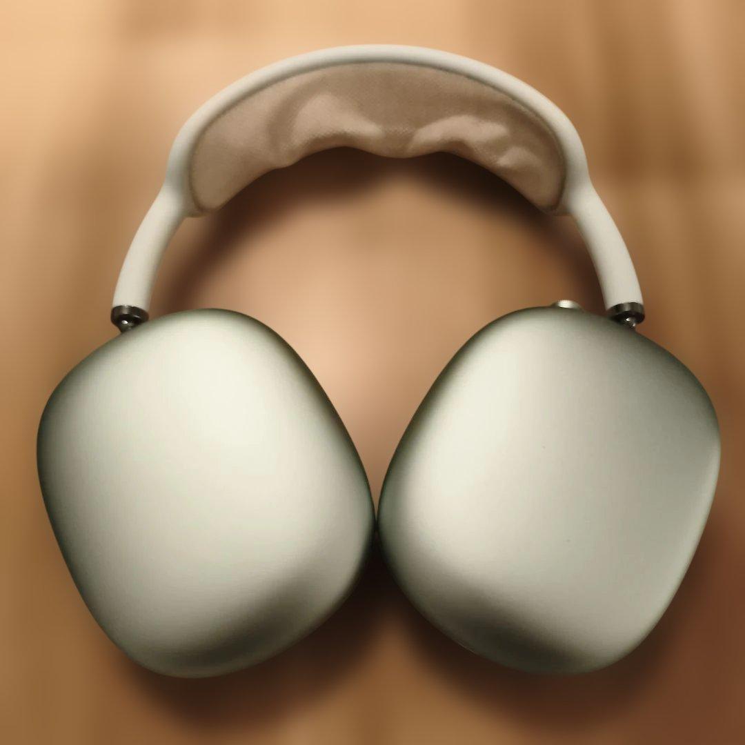 AirPods Max ミッドナイトグリーン 本体 充電ケーブル・ケース付き AirPods Max - ミッドナイトを購入 - Apple（日本）