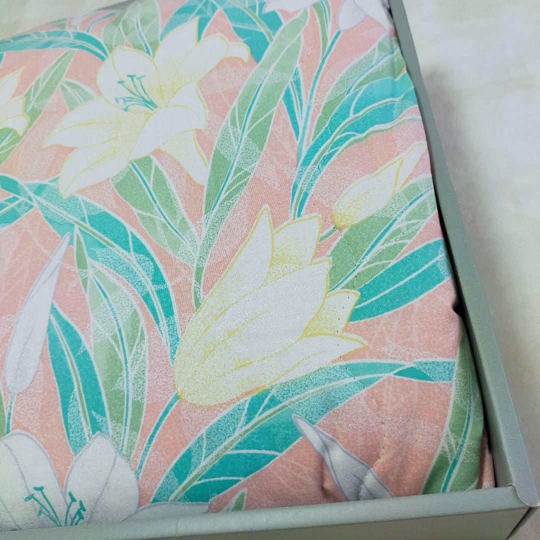 未使用品　日本製　中綿シルク100%　0.8kg　真綿布団　肌掛け布団