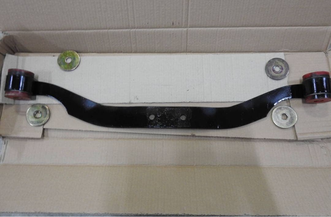 s30 r200用　亀有強化デフメンバー ハコスカ　l28 ソレックス　240z 最強のS30｜L28型改3.1Lエンジンは3年ごとにオーバーホール。予備