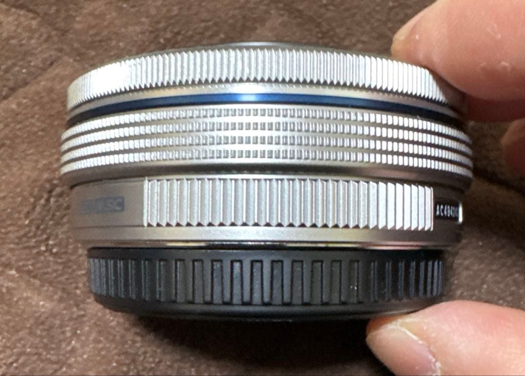 M.ZUIKO ED 14-42mm f3.5-5.6 EZ自動開閉キャップ付