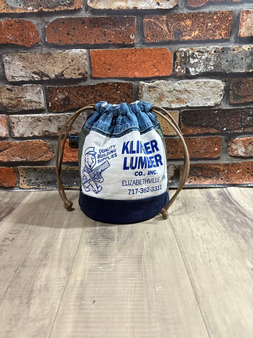 USEDデニム×ビンテージエプロン×本革リメイク　巾着バッグ Amazon.co.jp: 本革 巾着ショルダーバッグ グリーン デニムリメイク