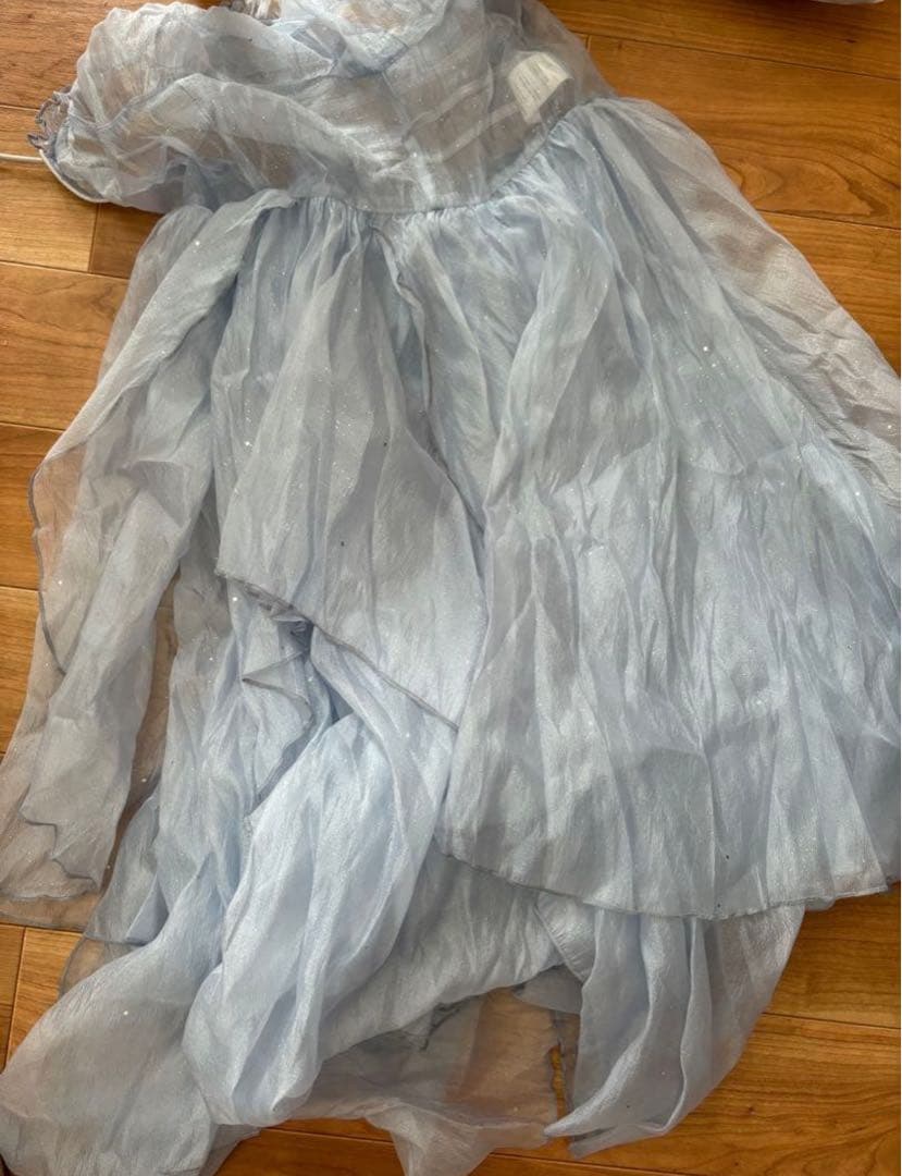 【期間限定値下げ！】勝利の女神NIKKE ガラスシンデレラ コスプレ フルセット 勝利の女神：NIKKE」より透明感のある青色のドレスを纏った