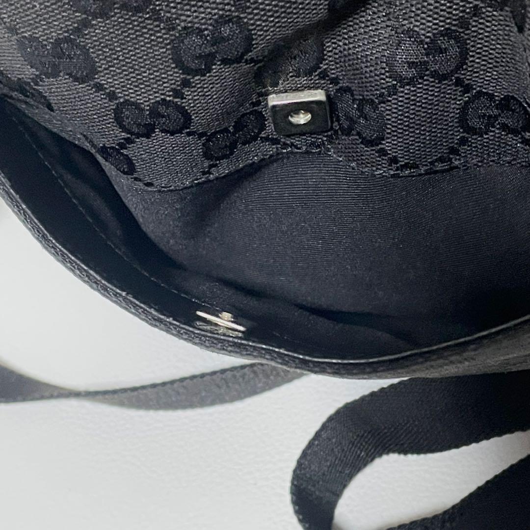 GUCCI ショルダーバッグ サコッシュ GGキャンバス レザー 金具