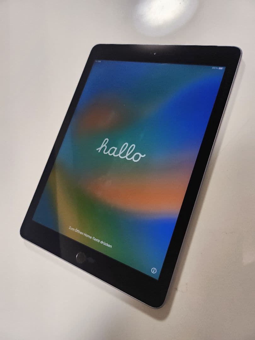 iPad スペースグレー 【お値下げ交渉◎】 iPad Air 第5世代 64GB スペースグレー 本体のみ - メルカリ