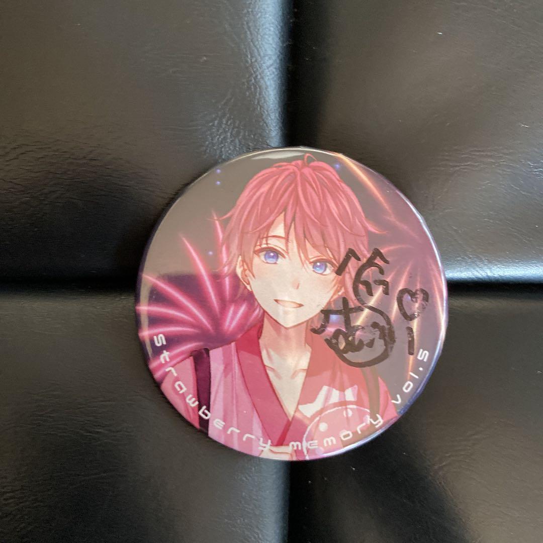 すとぷり 缶バッジ さとみ サイン入り - メルカリ