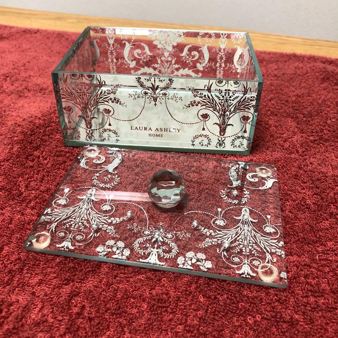 ローラアシュレイ アクセサリー ジュエリー ボックス - メルカリ