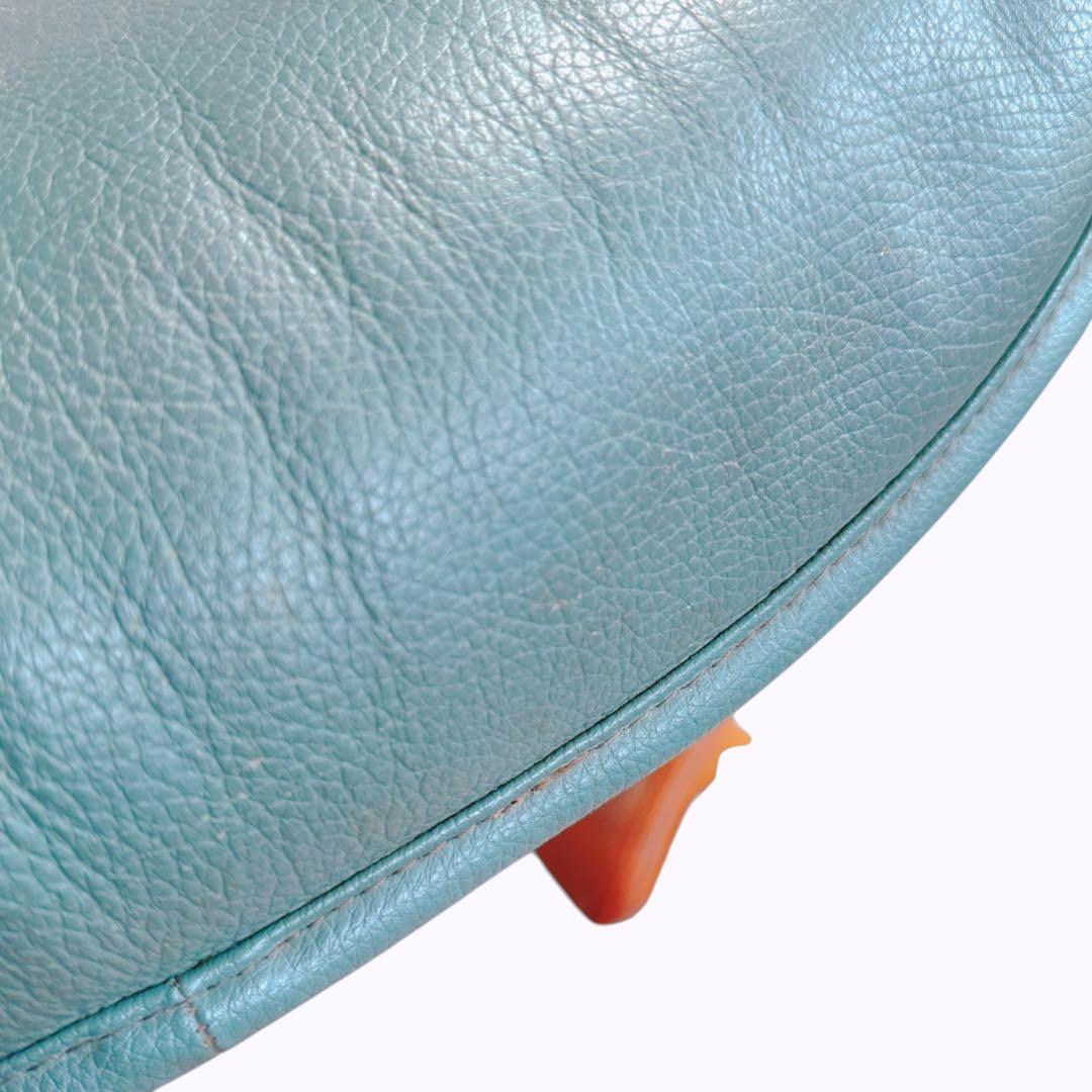 HR667 【総革】カリモクkarimoku 緑グリーン レザー木製