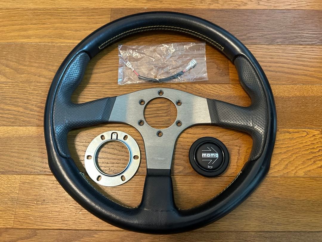 momo falcon 絶版　ホーンスイッチ　アース付き　モモ　ステアリング 楽天市場】《正規品》MOMO FULL SPEED WINNERS GRAND PRIX FS348 WH