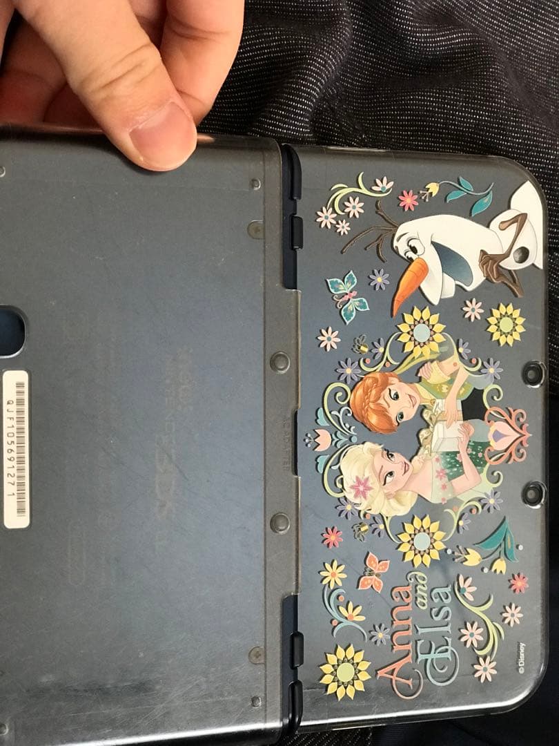 任天堂3DS 本体とケース Amazon.com: Officially Licensed Hard Protective 3DS Carrying Case