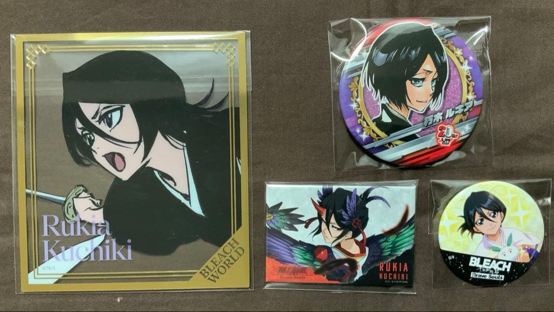 BLEACH 朽木ルキア 缶バッジ クリア色紙 4点 - メルカリ