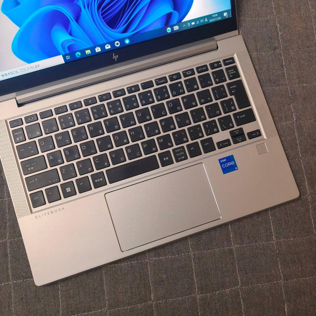 2024年2月 美品 HP 驚速12世代i5 1235u 32GB 新品1TB