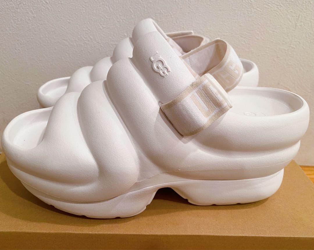 UGG AWW YEAH / アグ アー イヤー - メルカリ