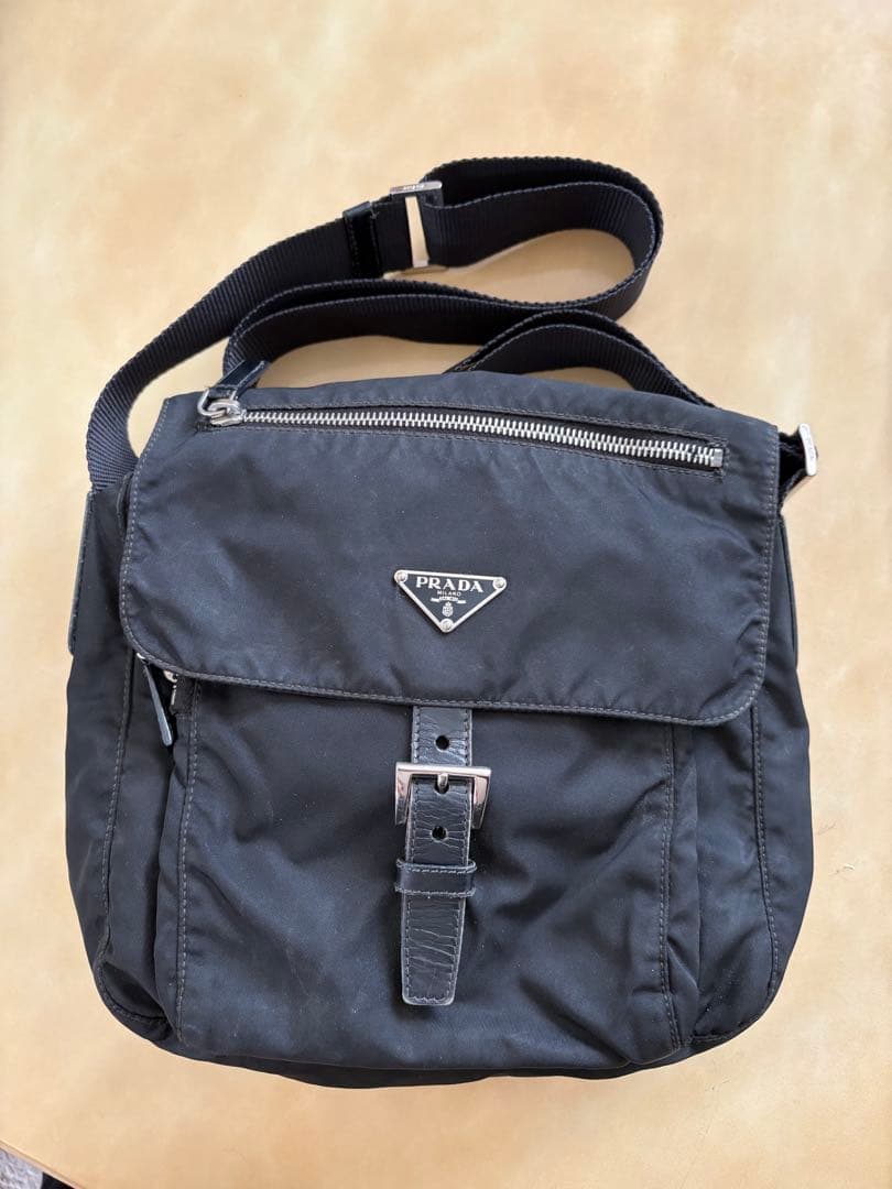 PRADA プラダ ショルダーバッグ ワンショルダー 三角ロゴ 斜め掛け PRADA 三角ロゴナイロンレザーワンショルダーバッグ | Hedy