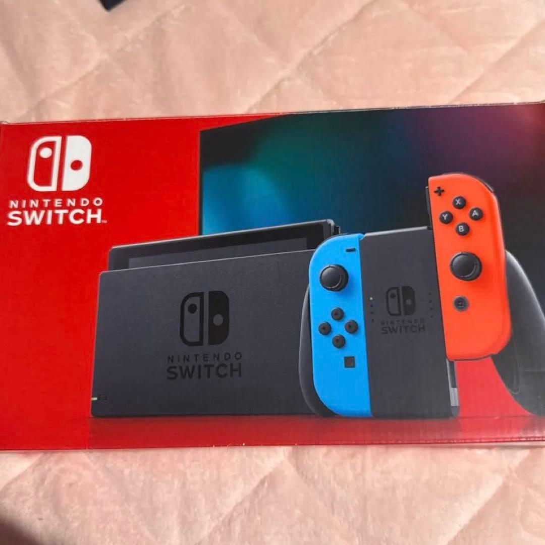 Nintendo Switch 本体 青と赤のジョイコン - メルカリ