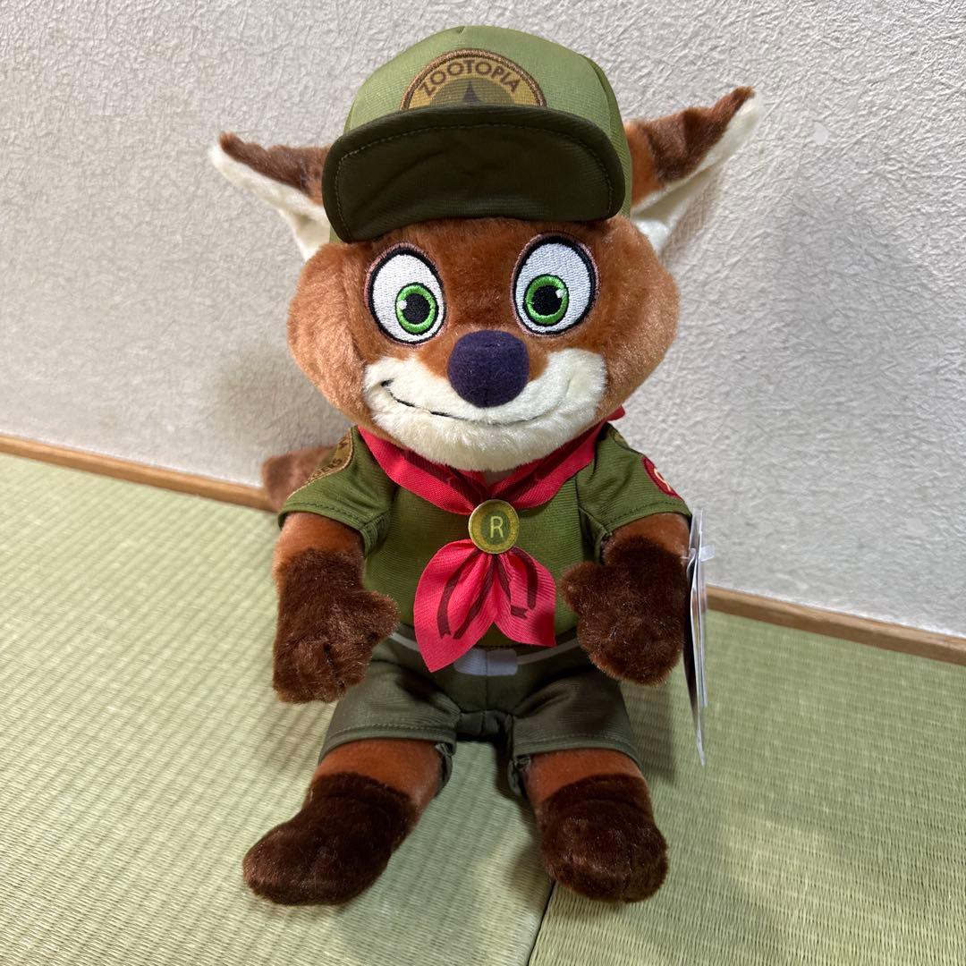 ズートピア ニック ジュニア・レンジャー ぬいぐるみ 幼少期 - メルカリ