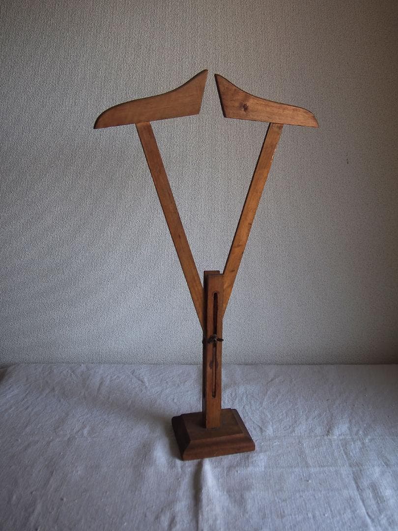 珍品 古い木製ハンガー ディスプレイスタンド 折り畳み 什器 /K245 数量限定 FDG 木製 アイアン ハンガーラック 折りたたみ 収納 家具