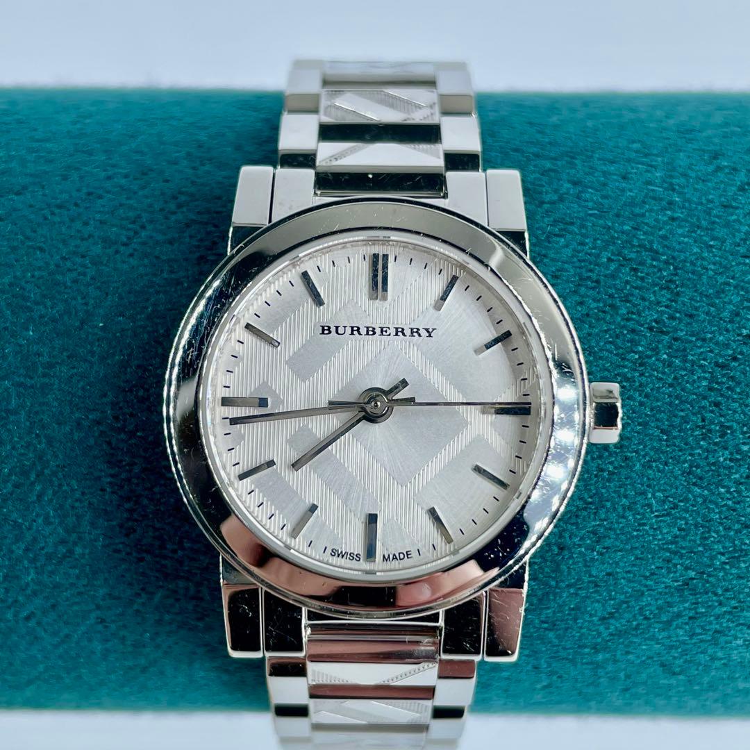 美品 バーバリー 時計レディースBU9233 ホワイトノバチェック箱付き