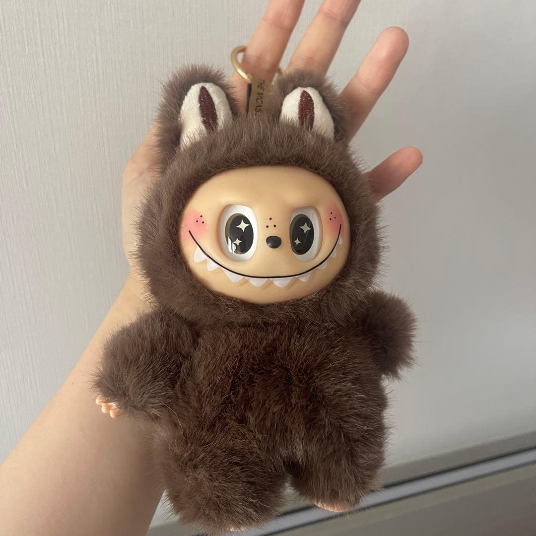 海外限定 Labubu ラブブ Zimomo ジモモ 小首領 そばかす 茶色 - メルカリ