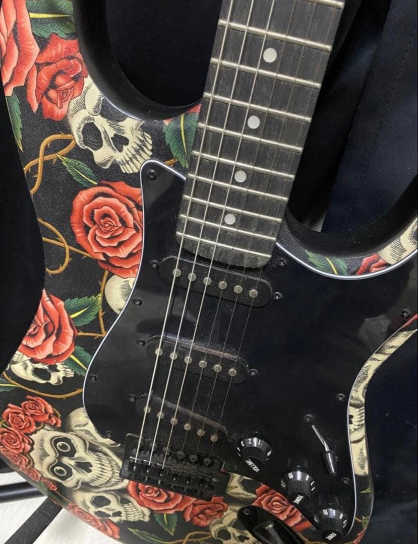 特殊加工 Skull&Roses Blackparts エレキギター - メルカリ