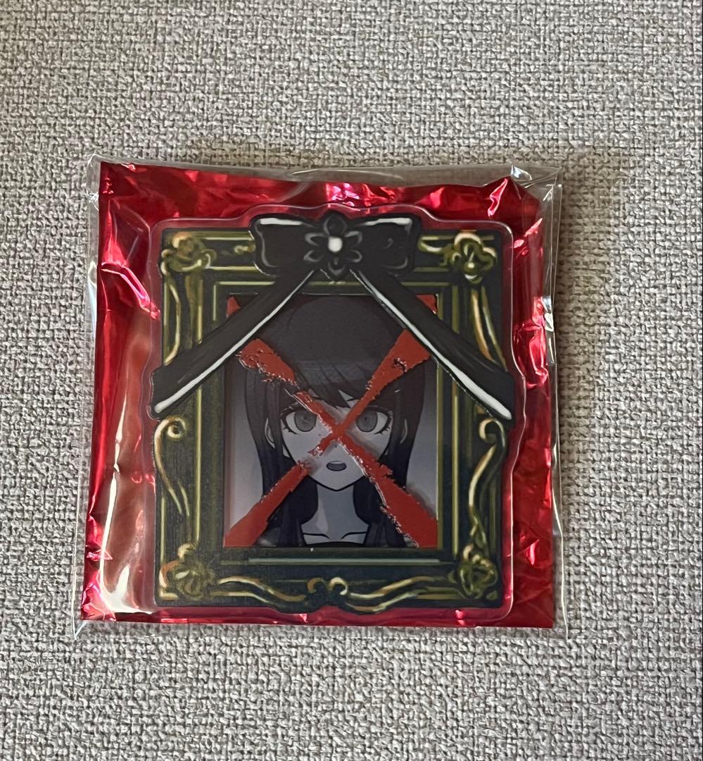 ダンガンロンパ 遺影アクリルバッジ 舞園 - メルカリ
