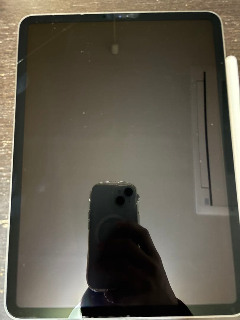 ipad pro 第2世代 （Apple pencil付） 第二世代Apple Pencilは本体にマグネットでくっつくように。くっつける