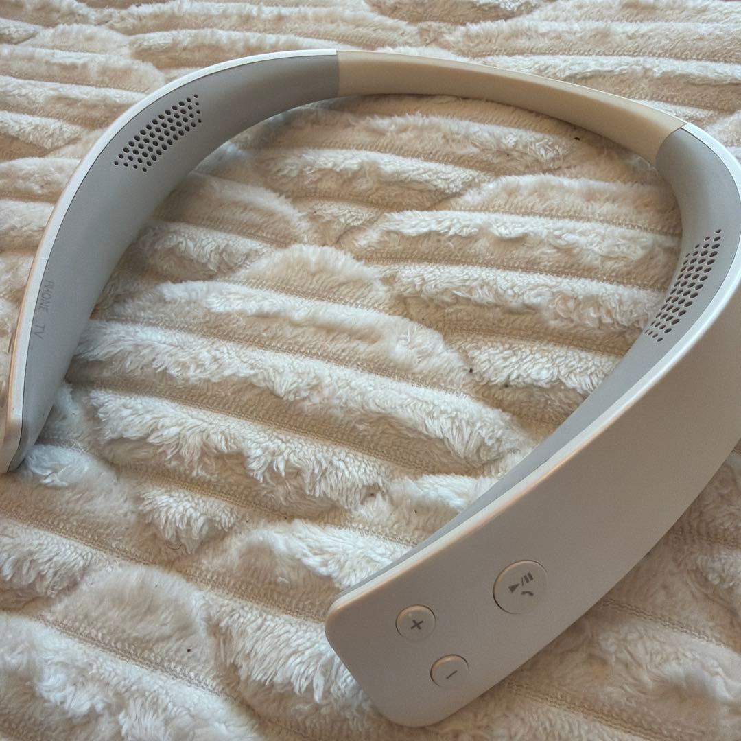 美品 Panasonic ワイヤレスネックスピーカー SC-WN10-W - メルカリ