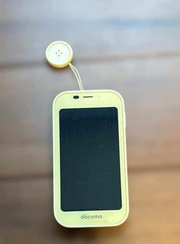 キッズケータイ SH-03M イエロー - メルカリ