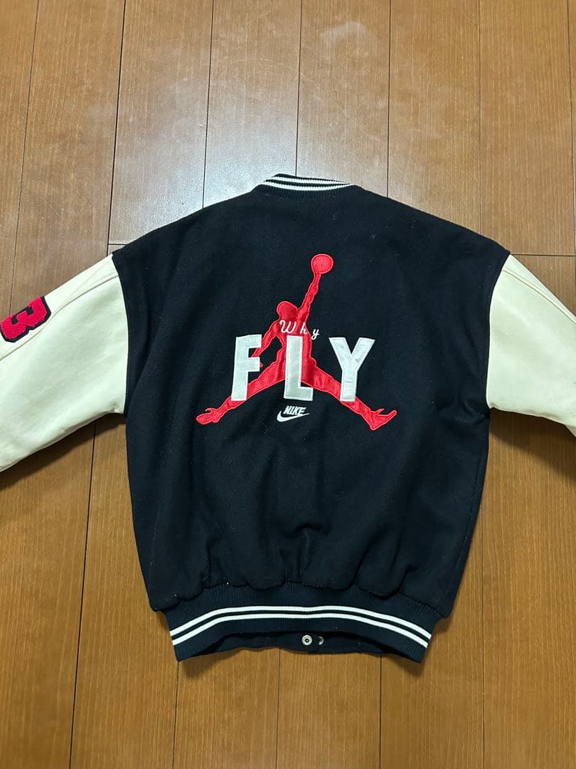 Nike Jordan スタジャン Lサイズ 黒/クリーム