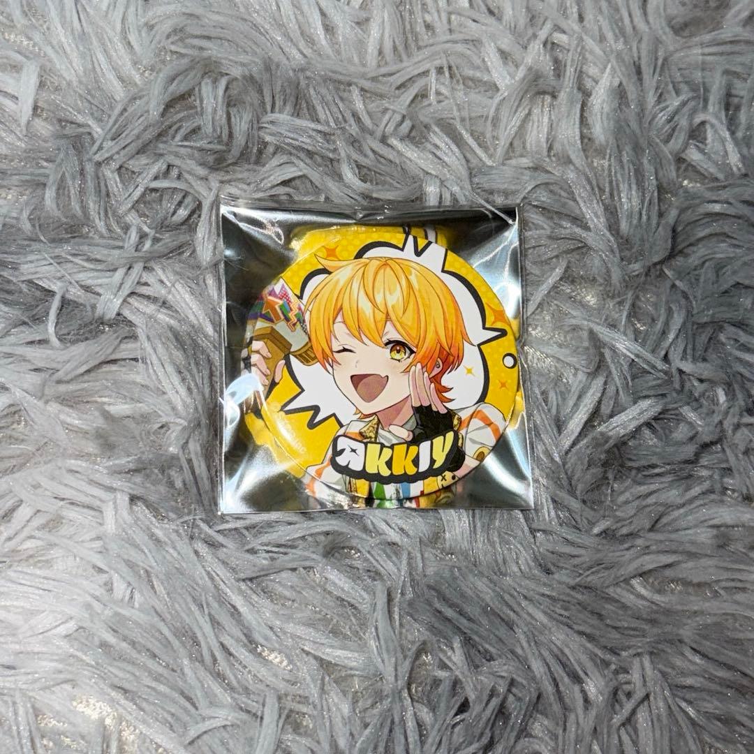 AMPTAK×COLORS あっきぃ 缶バッジ - メルカリ