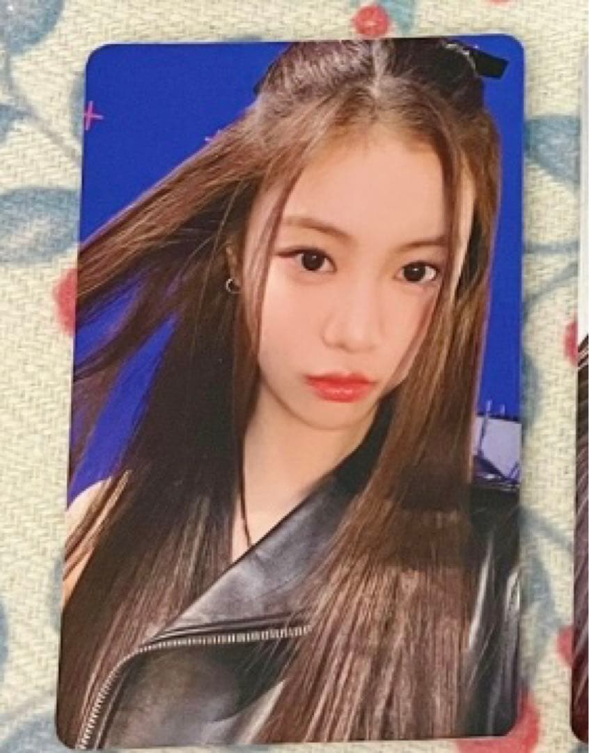 ルセラフィム ガラム Fearless tou 中華 限定 トレカ - メルカリ