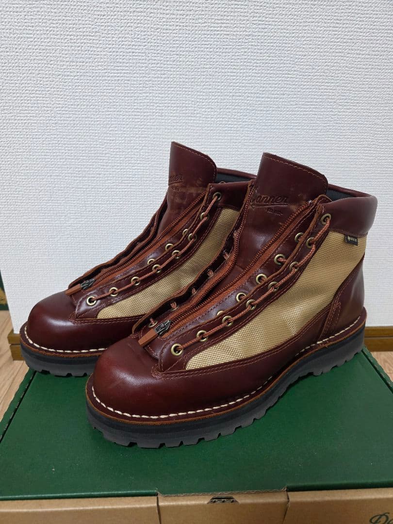 靴 Danner Field R US9 27cm シーンを問わず活躍する“新定番ブーツ”「DANNER FIELD R」 | ダナー