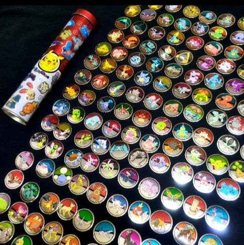 激レア】ポケモン ぎんピカ メダル 小学館幼稚園 付録 収納缶付き249枚