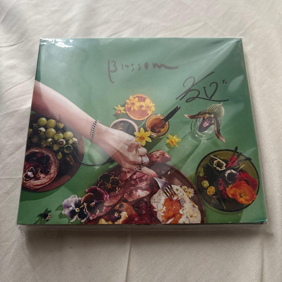 kiki vivi lily Blossom サイン入り CD kiki vivi lily Blossom サイン入り CD - メルカリ
