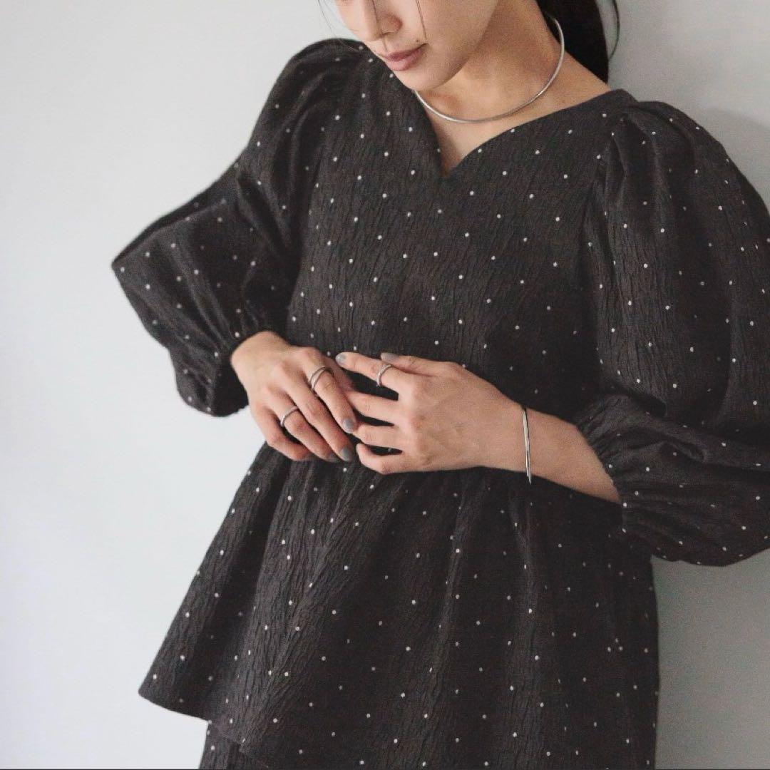 新品未使用】LOWRYS FARM dayme ジャガードブラウス - メルカリ