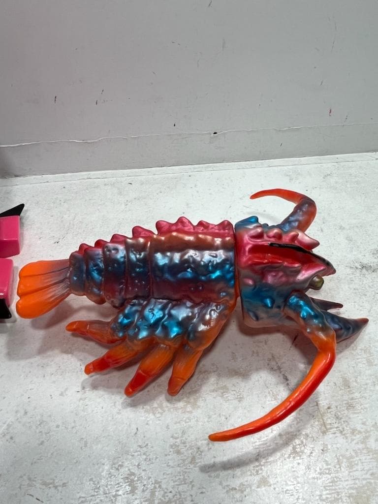 マルサン マルサンの電撃怪獣大作戦 エビラ 復刻版 ソフビ - メルカリ