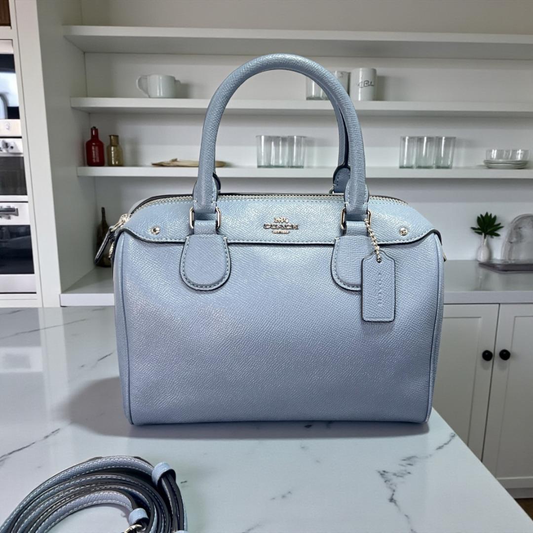 正規品＆人気商品‼️ コーチ ミニベット ２ＷＡＹ クロスボディ ハンドバッグ 2way仕様【コーチ】ハドリー ミニ クロスボディ バッグ 国内発送