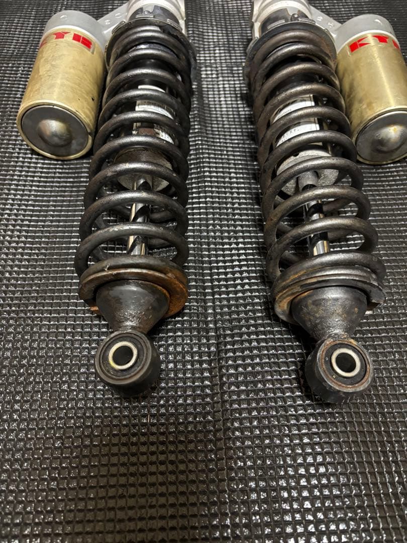 zrx400 カヤバ KYB 純正 リアショック リアサスペンション - メルカリ