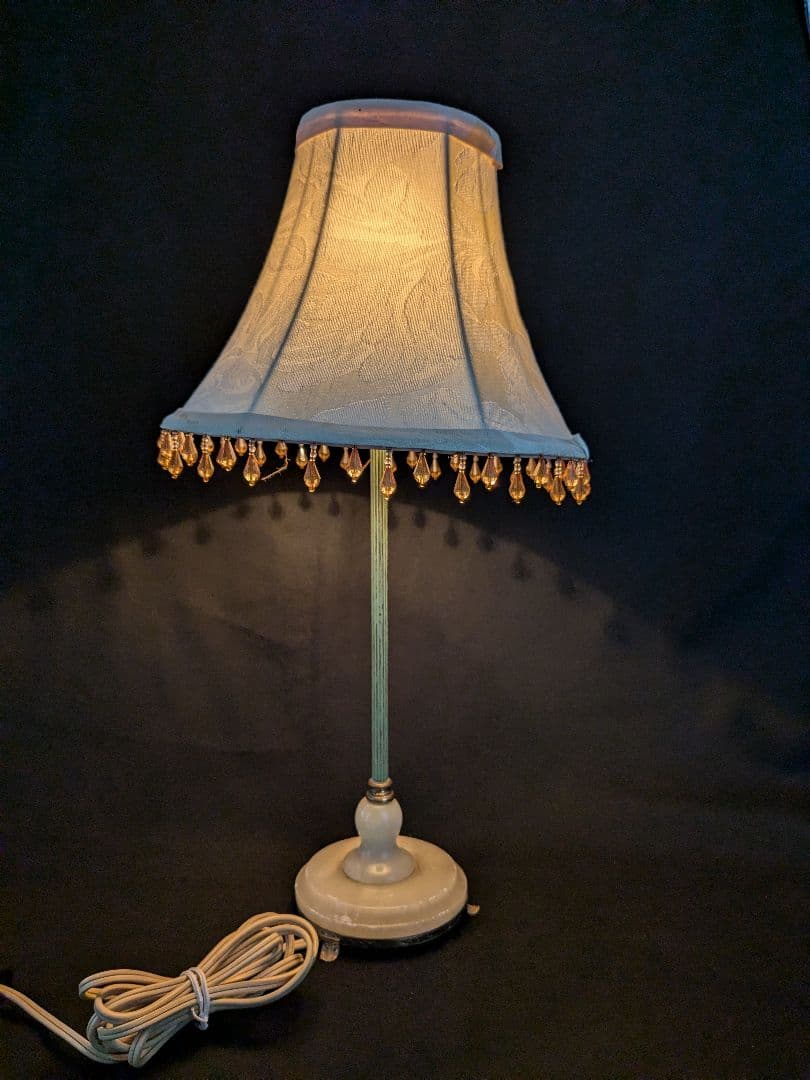 USAアンティーク　テーブルランプ 　ホワイトシェード アンティーク ホワイトシェード テーブルランプ（48cm）｜アンティーク