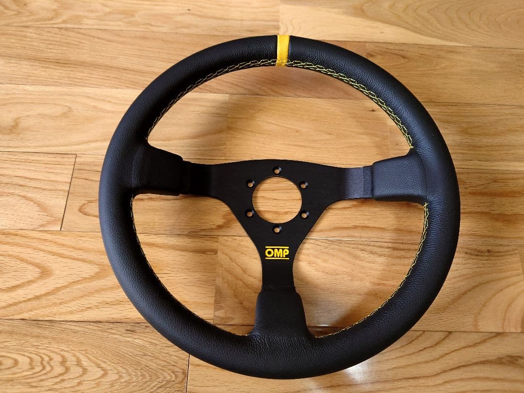 OMP ステアリング WRCブラッグレザーOD1980N 350mm - メルカリ
