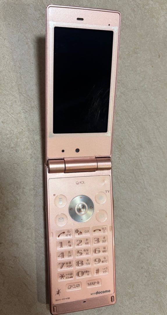 Q-pot Melty Strawberry ピンク ガラケー