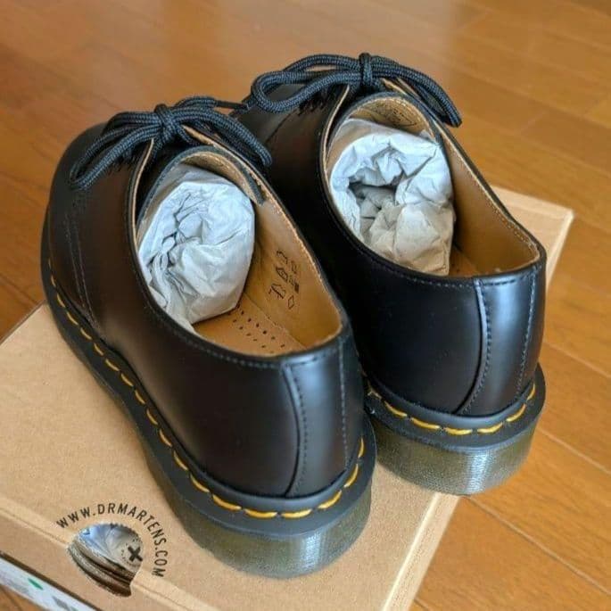 匿名配送 ドクターマーチン 1461 3ホール UK5 24.0cm