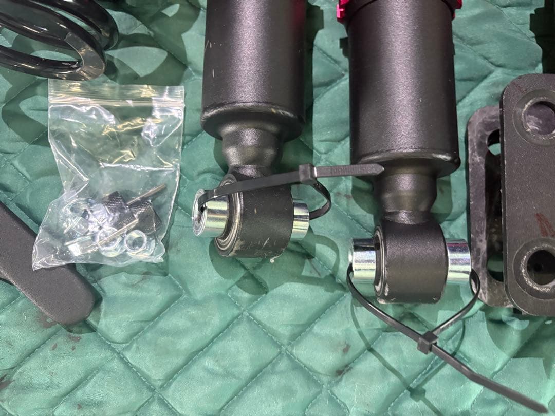 30系 プリウス フロントピロアッパー車高調 ZVW30 ZVW35 - メルカリ