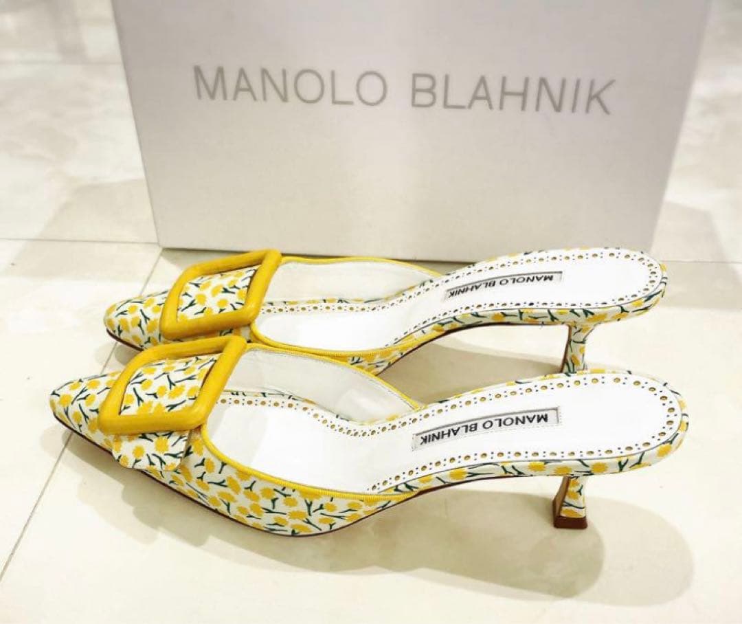 専用マノロブラニクコットンフラワーミュール12.3万361/2メイセール未使用 MANOLO BLAHNIK（マノロブラニク） ミュール MAYSALE SUEDE DAIM 050
