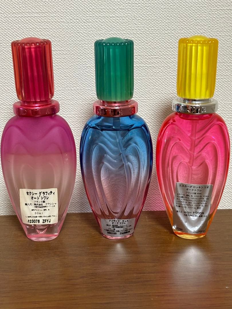ESCADA】香水3本セット 30ml - メルカリ