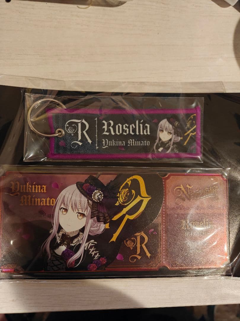 Roselia 会場別トラベルモチーフセット 大阪 公演 湊友希那 - メルカリ