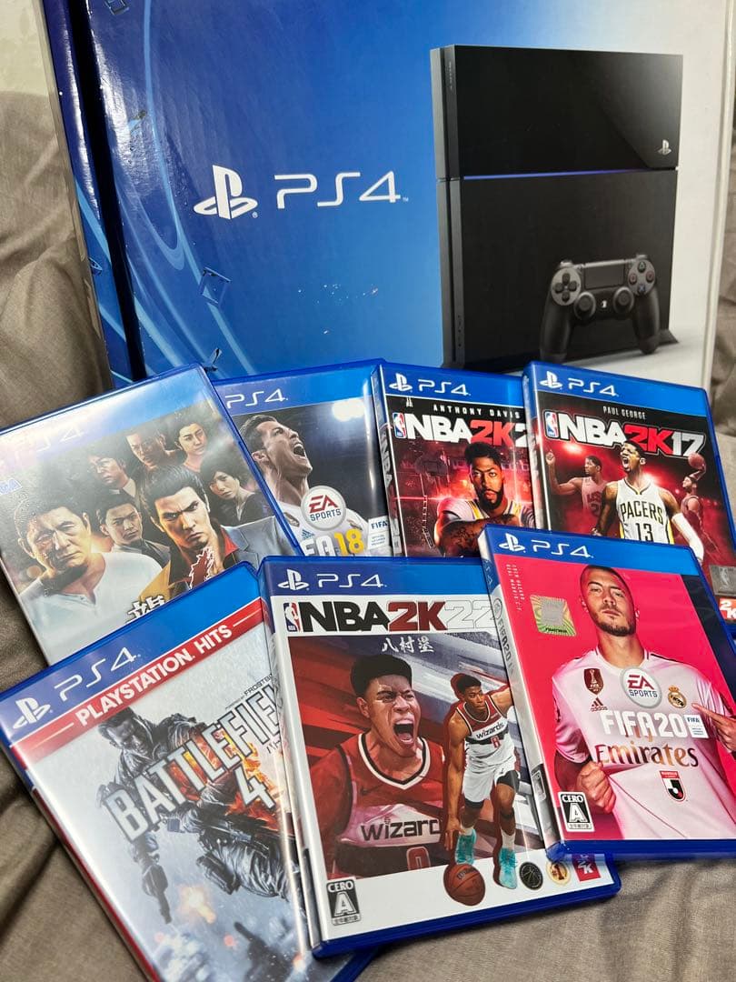 PlayStation4（プレステ4コントローラー2個、カセット各種付き） PS4 コントローラー 充電器 2台同時 プレステ4 Pro Slim DUAL SHOCK4