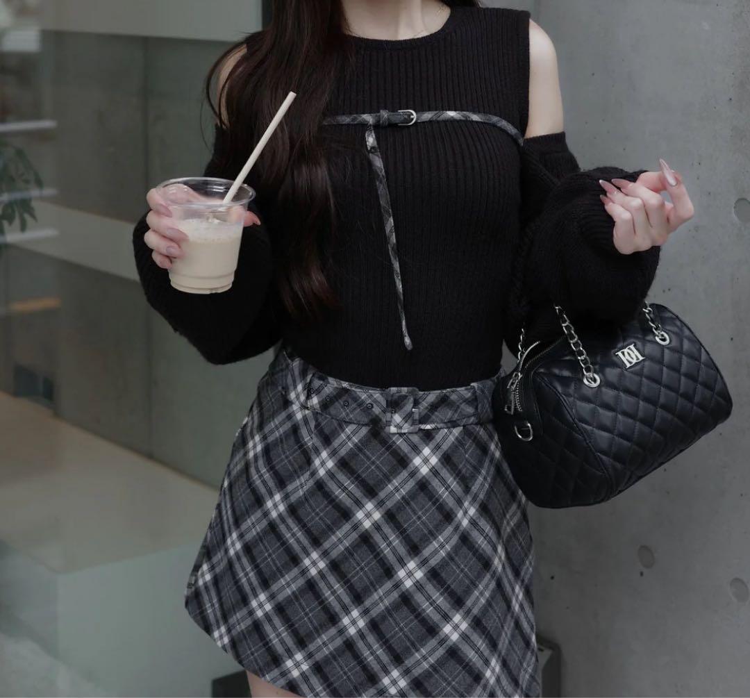 R*♡様 Darich ドッキングミドルウエストニットミニワンピース ドッキングミドルウエストニットミニワンピース – Darich (ダーリッチ)