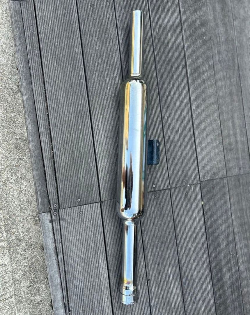 ヤマハSR400 マフラー　デイトナ製　車検対応　品番60682 スリップオンメガホンタイプマフラー（3.5°UP）SR400（'78～'08