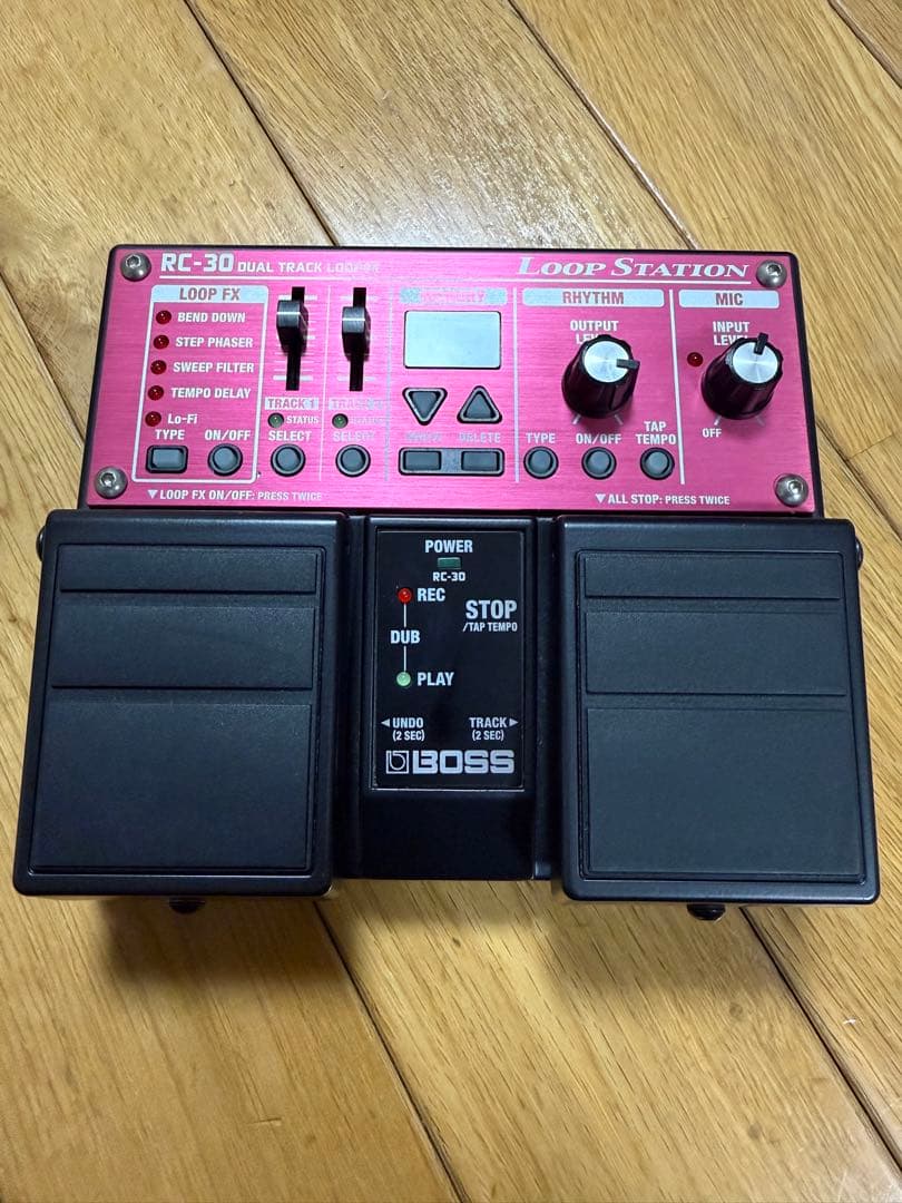 【James May】BOSS DUAL TRACK LOOPER BOSS - RC-202 | Loop Station